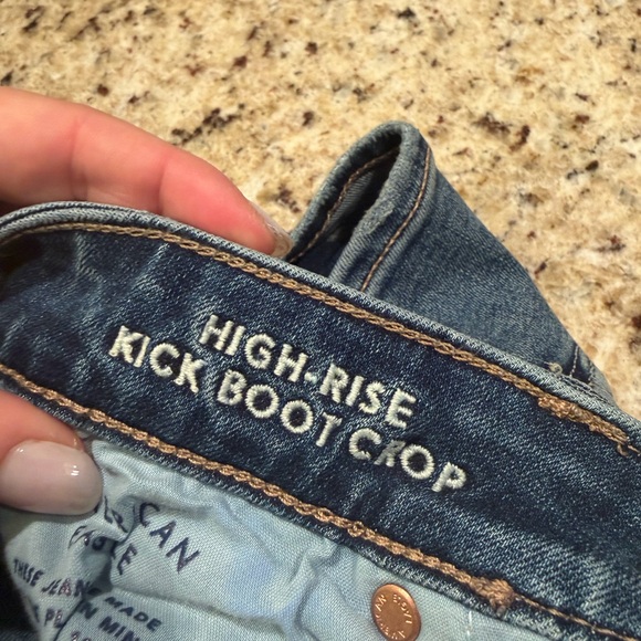 American Eagle Hi Rise Kick Boot Crop Blue Denim Jeans - Picture 4 of 4